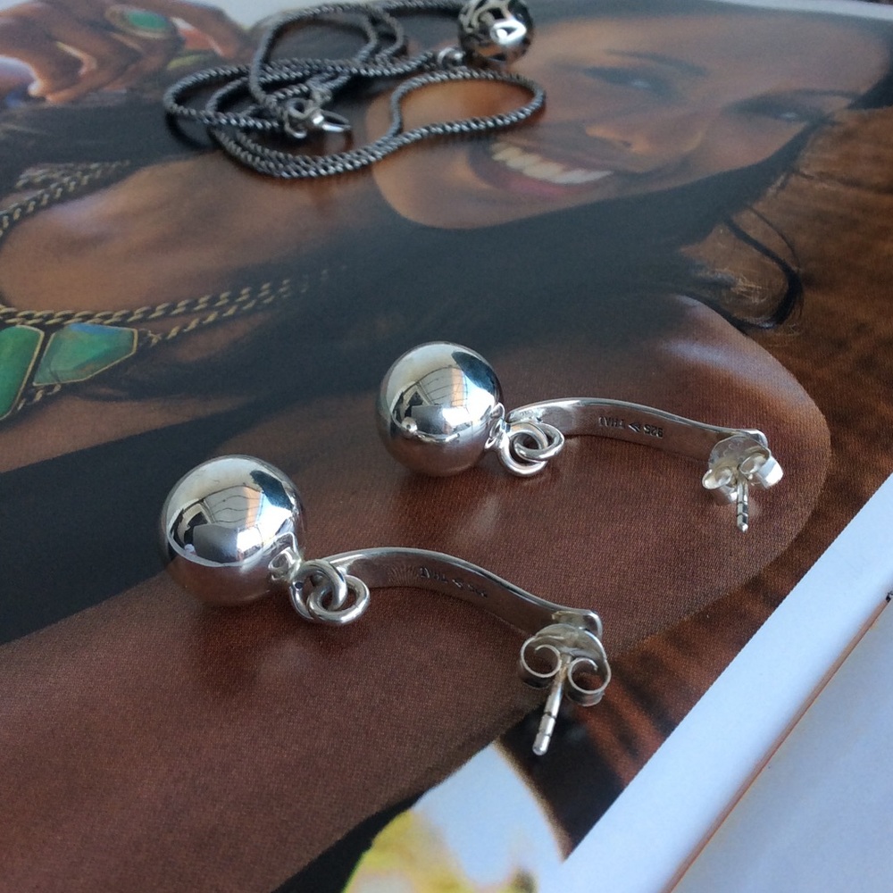 Silpada Earrings - Picture 3 of 10